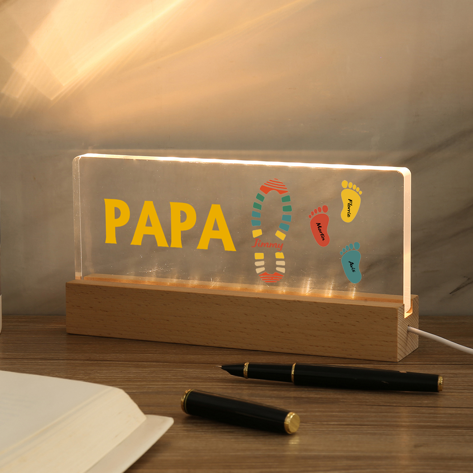 À mon Papa/Papi- Lampe de chevet LED Pieds Bébé 4 Prénoms Personnalisés avec Texte