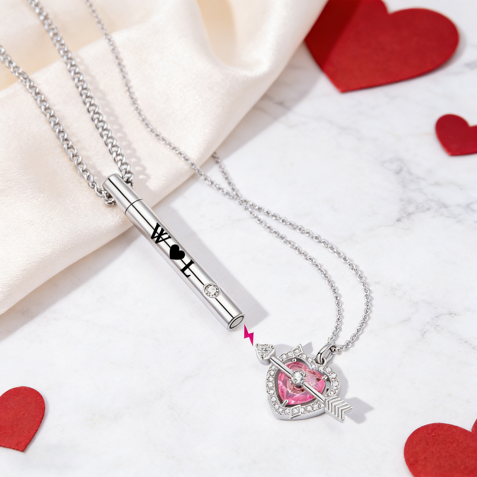 Collier Couple Cœur Magnétique personnalisé avec Noms ou Lettres