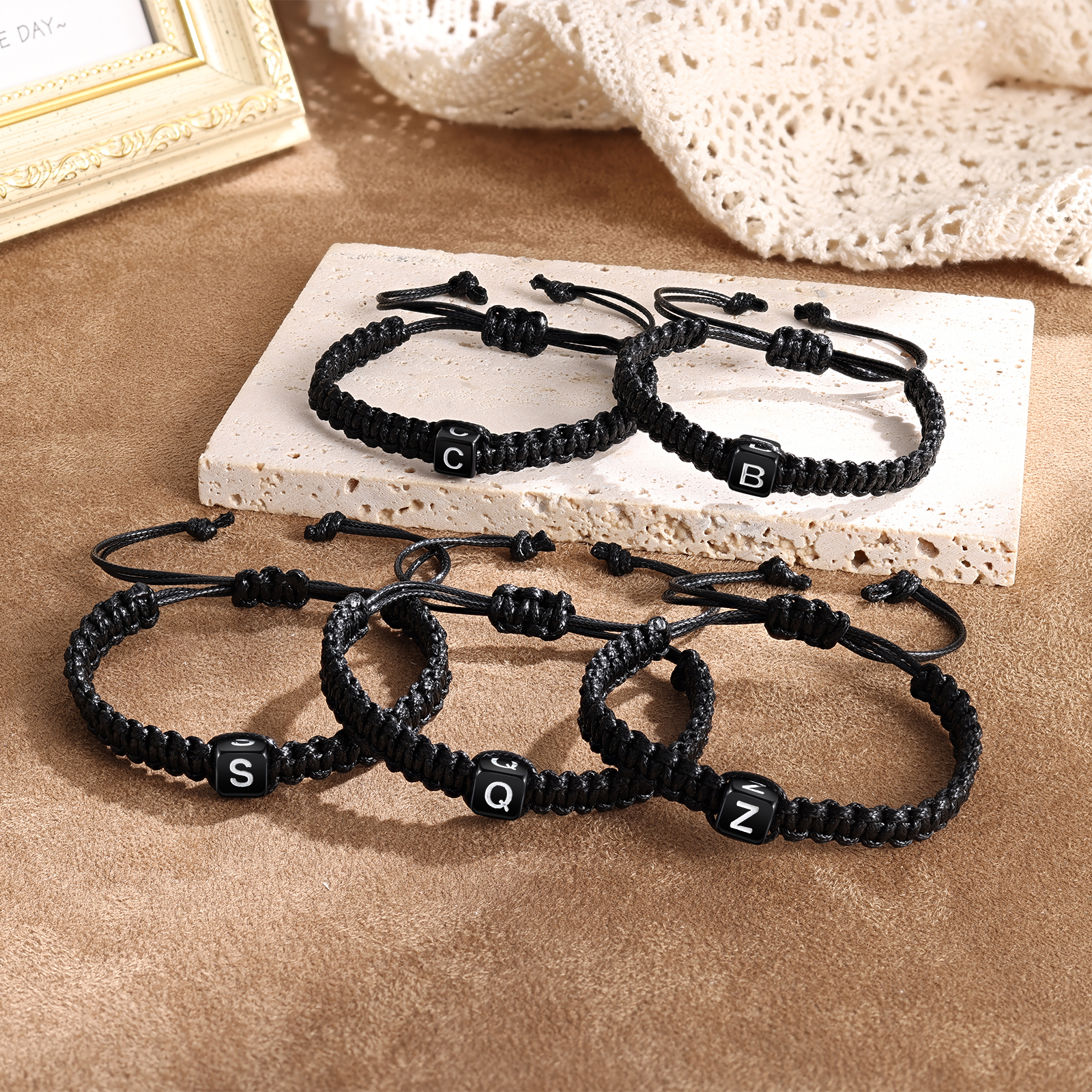 Bracelet en Cuir Dés 26 Lettres Personnalisées Bracelet Initiale｜Jessemade