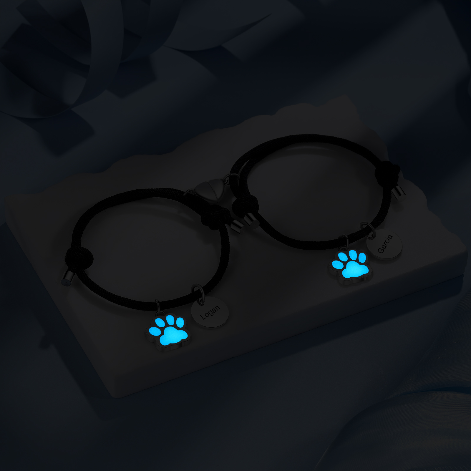 2PCS Bracelets Magnétiques 2 Prénoms Personnalisés pour Couple Bracelet Fluorescent