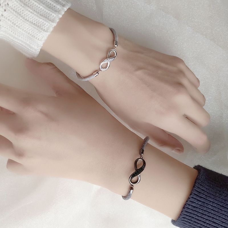 2PCS Bracelets Infini 2 Prénoms Personnalisés pour Couple