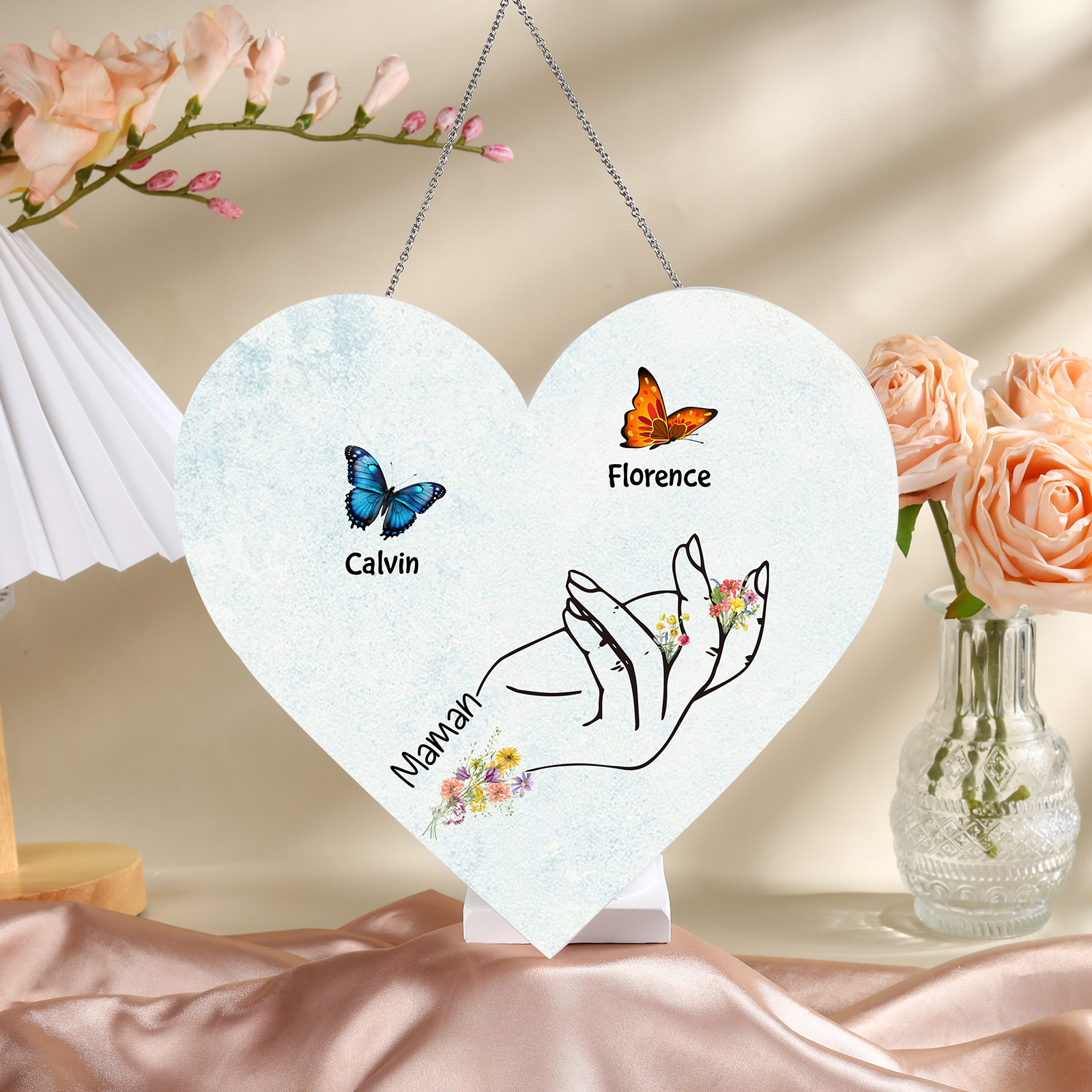 À Maman/Mamie - Veilleuse Cœur Décoration Main et Papillon 2 Prénoms Personnalisés avec 1 Texte