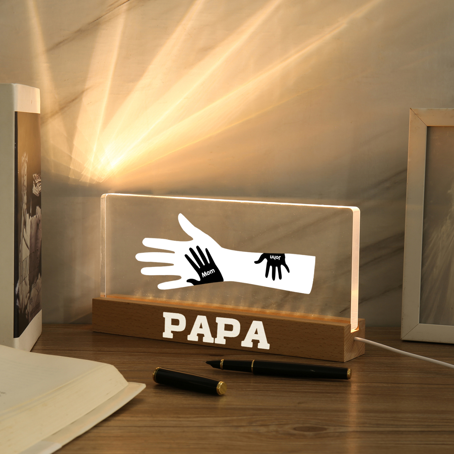 À Papa/Maman- Lampe de chevet LED Mains 2 Prénoms Personnalisés avec Texte pour Famille