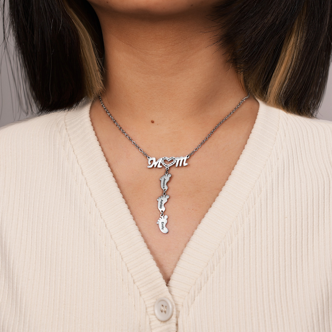 Collier Pied Bébé 5 Prénoms Personnalisés pour Maman