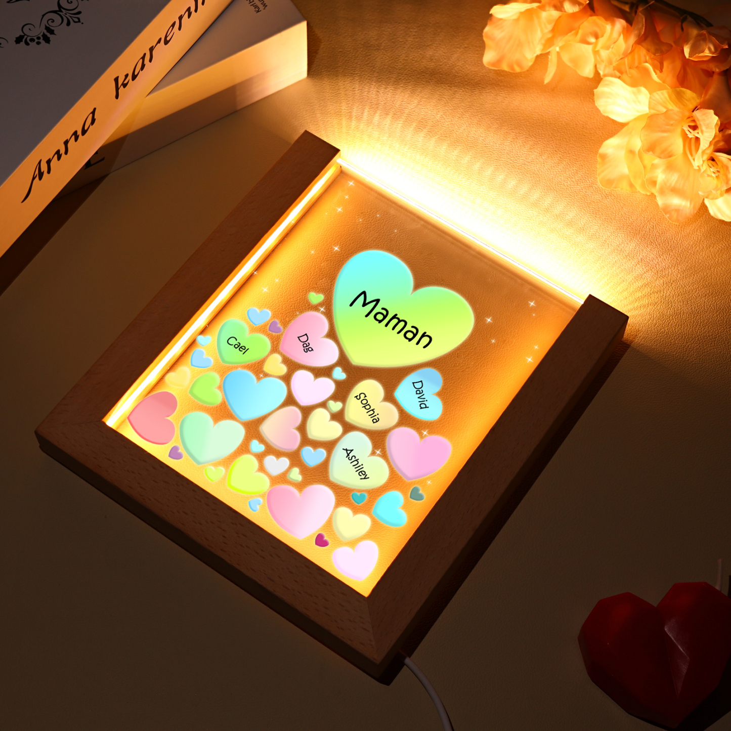 À Maman/Mamie - Lampe de chevet LED Cœurs 5 Prénoms Personnalisés avec 1 Texte