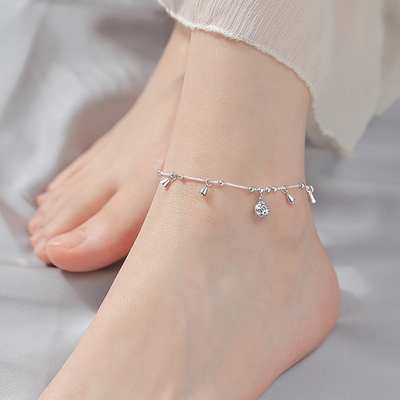 Bracelet de Cheville Argenté/Or avec Pendentifs Grelots pour Femme | Jessemade