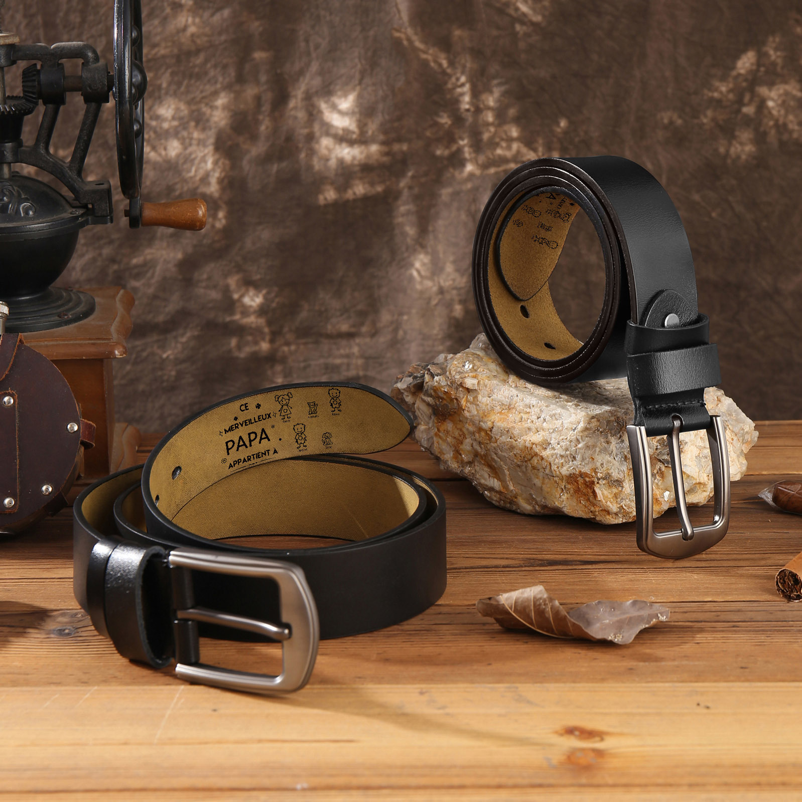 À mon Papa - Ceinture en Cuir Personnalisé avec 5 Prénoms et 5 Dessins Enfant Cadeau pour Homme | Jessemade