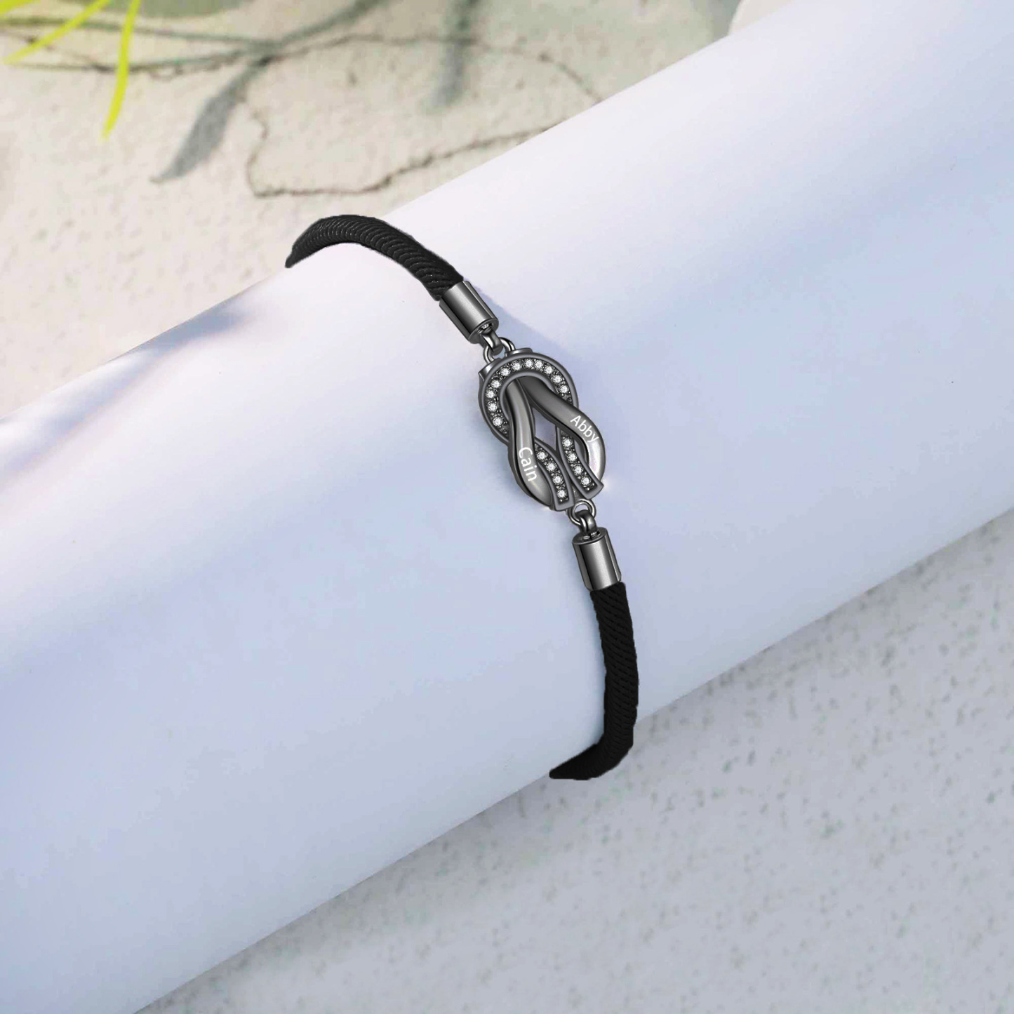 Bracelet Infini Personnalisé avec 2 Prénoms Bracelet Personnalisable Avec Cordon Noir Réglable | Jessemade