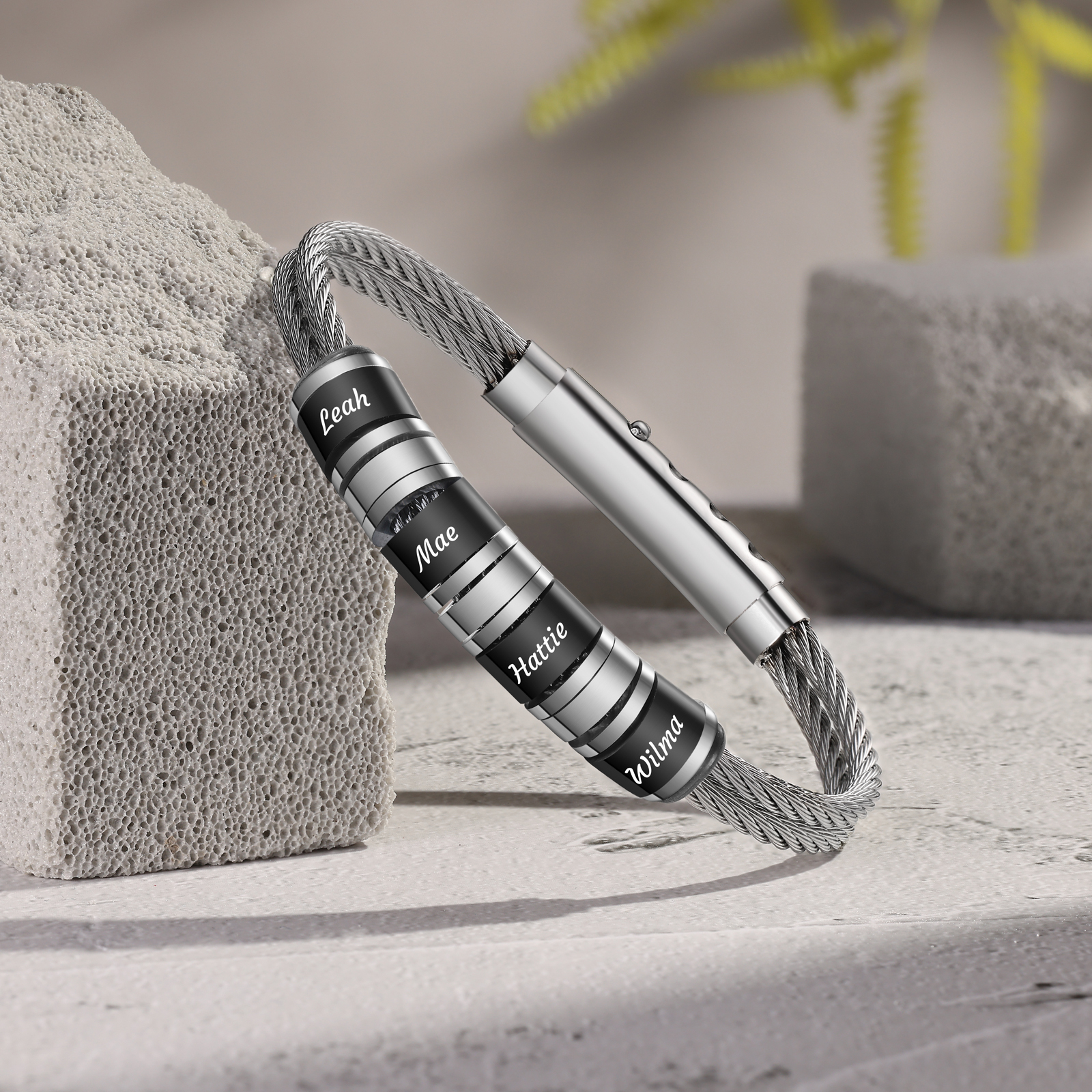 Bracelet Homme Personnalisé avec 4 Prénoms Gravés en Acier Inoxydable｜Jessemade