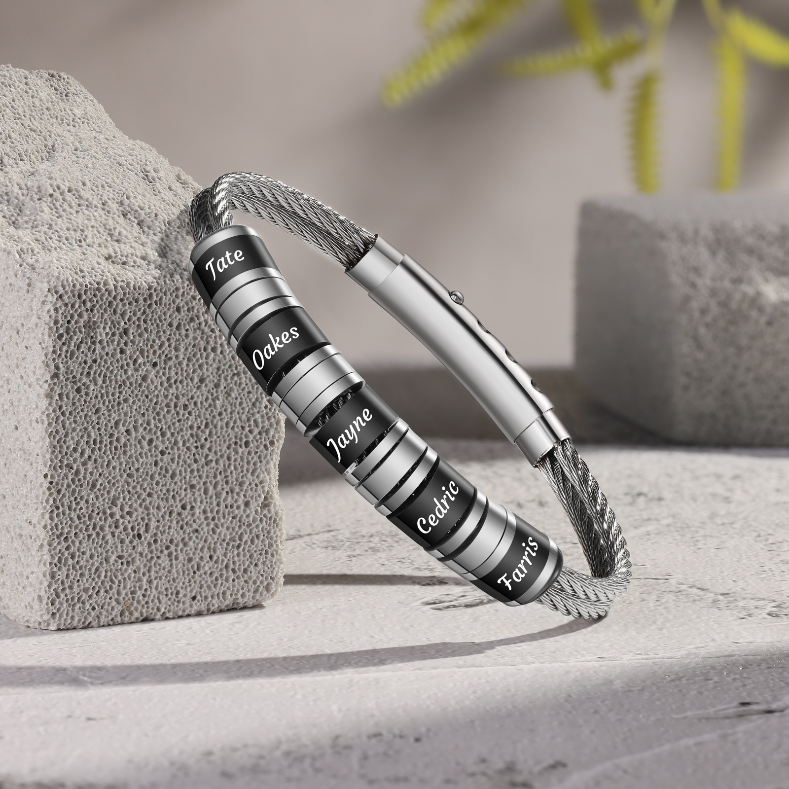 Bracelet Homme Personnalisé avec 5 Prénoms Gravés en Acier Inoxydable｜Jessemade