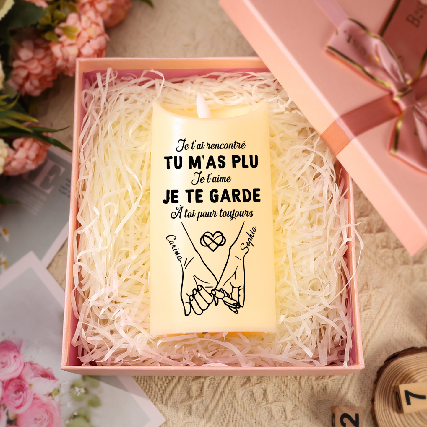 Bougie LED sans flamme personnalisable avec noms et date, cadeau d’anniversaire, de Saint-Valentin ou de mariage pour partenaire, mari, femme, petit ami ou petite amie | Jessemade