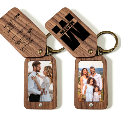 Porte-Clés Photo Personnalisé en Bois avec 2 à 9 Prénoms et des Poings pour Papa ou Mari