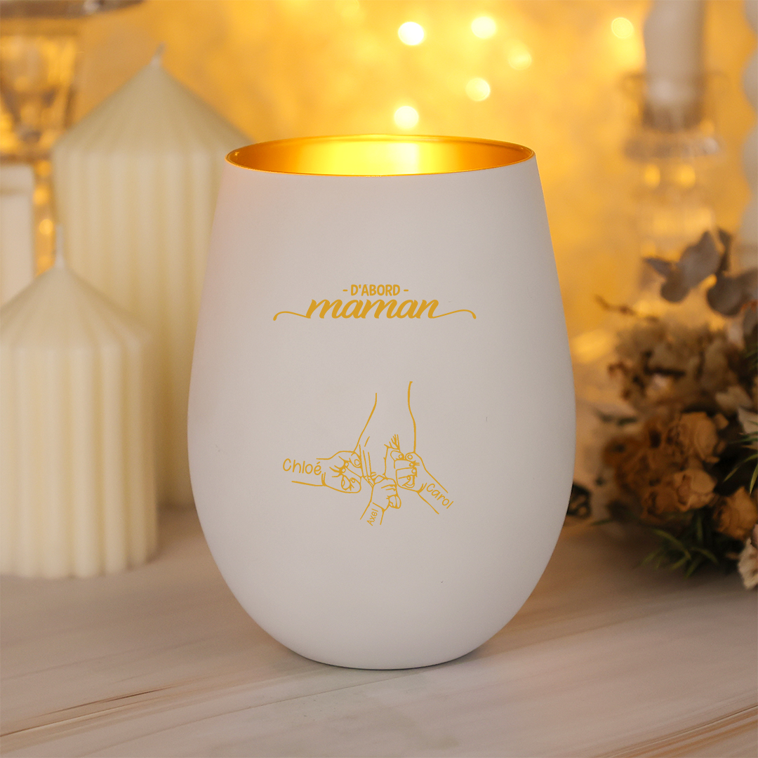 Bougeoir en verre personnalisable en forme de main avec 2 à 14 prénoms d’enfants – D’abord maman, maintenant mamie – Cadeau de fête des mères ou d’anniversaire pour maman ou mamie afin qu’elle se sente aimée | Jessemade