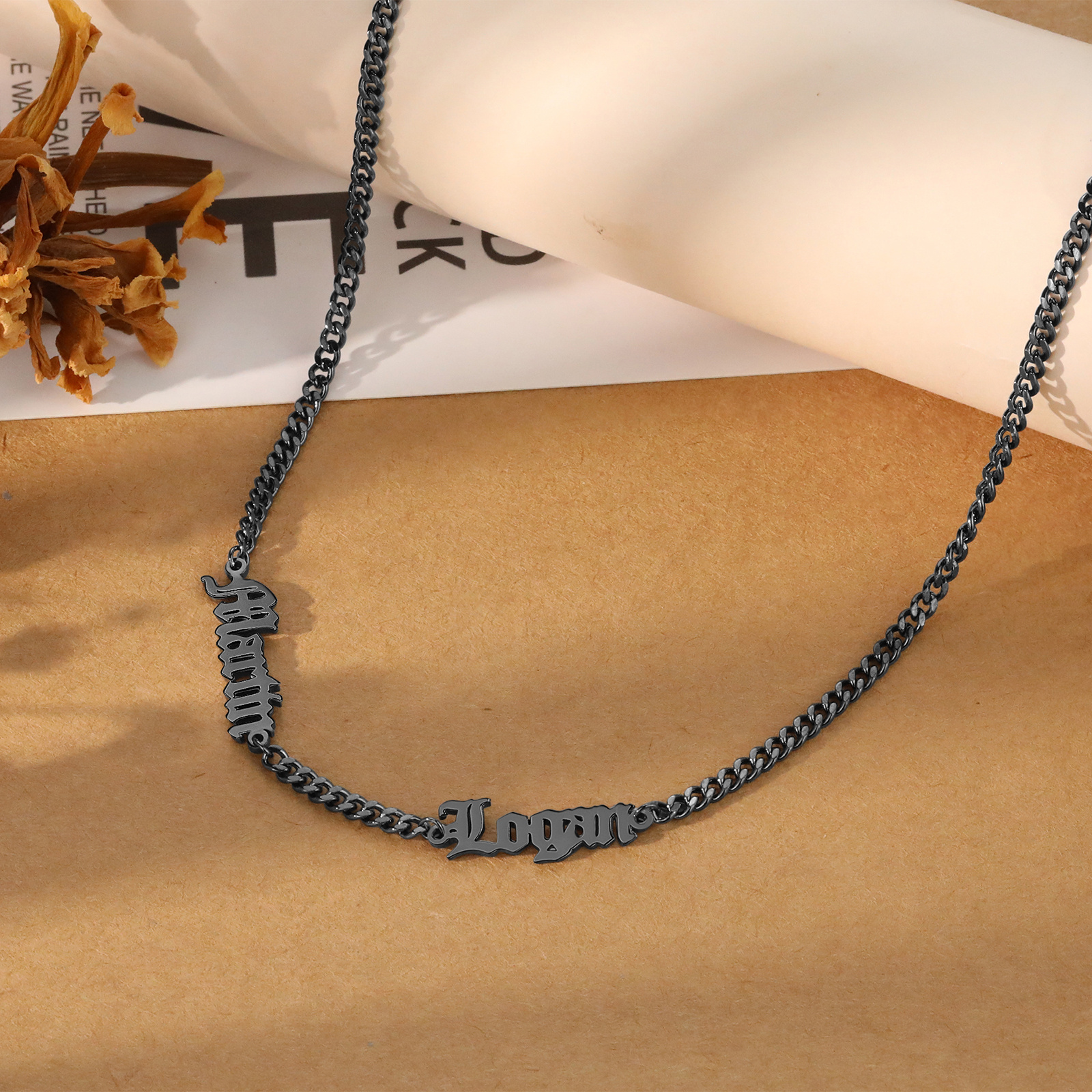 Collier Prénoms Gothique Personnalisable, 1-5 Noms