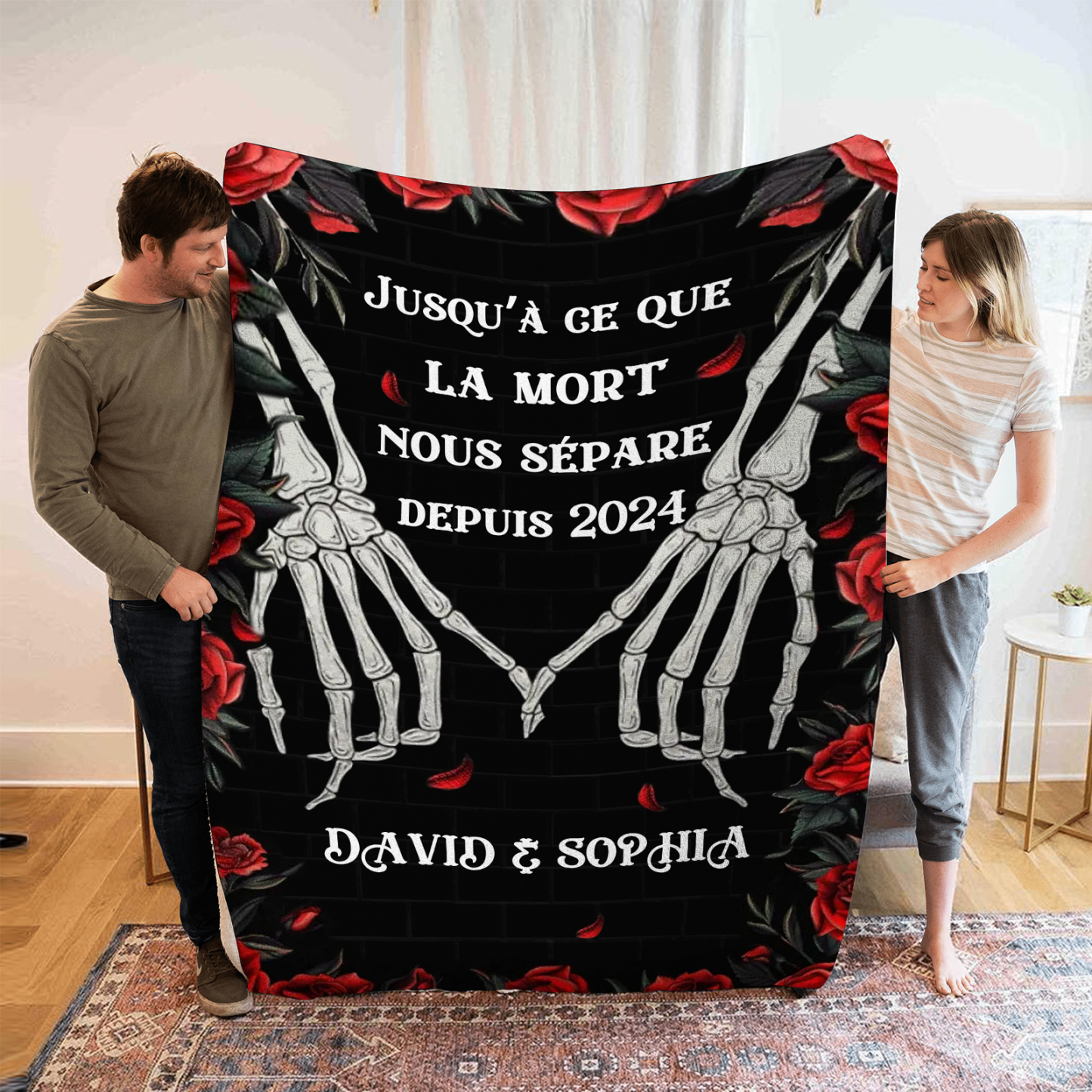 Couverture plaids polaire squelettes entrelacés et de roses rouges 2 P