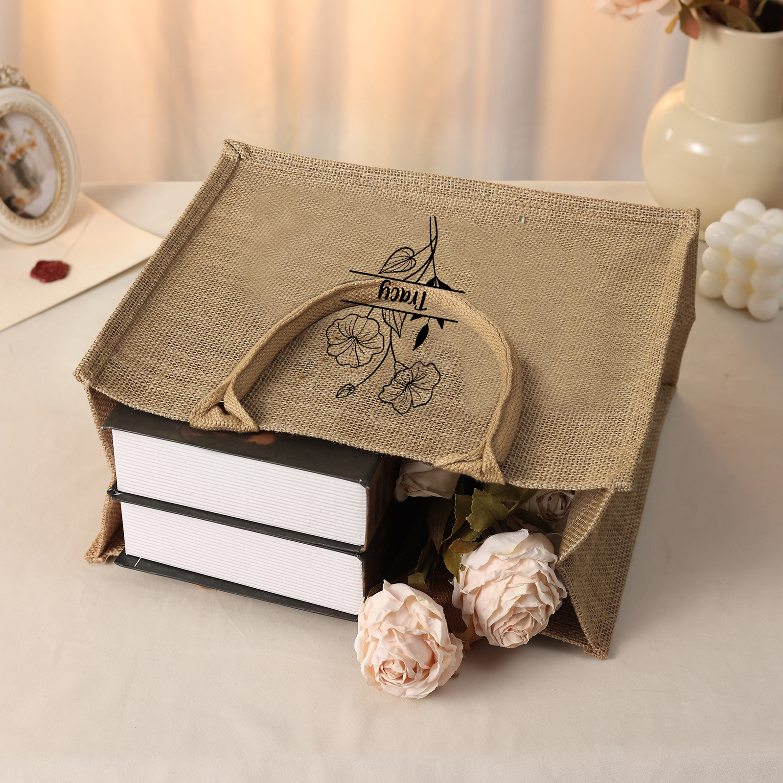 Sac Fourre-Tout  en Jute Personnalisé 1 Prénom aevc Fleur de naissance