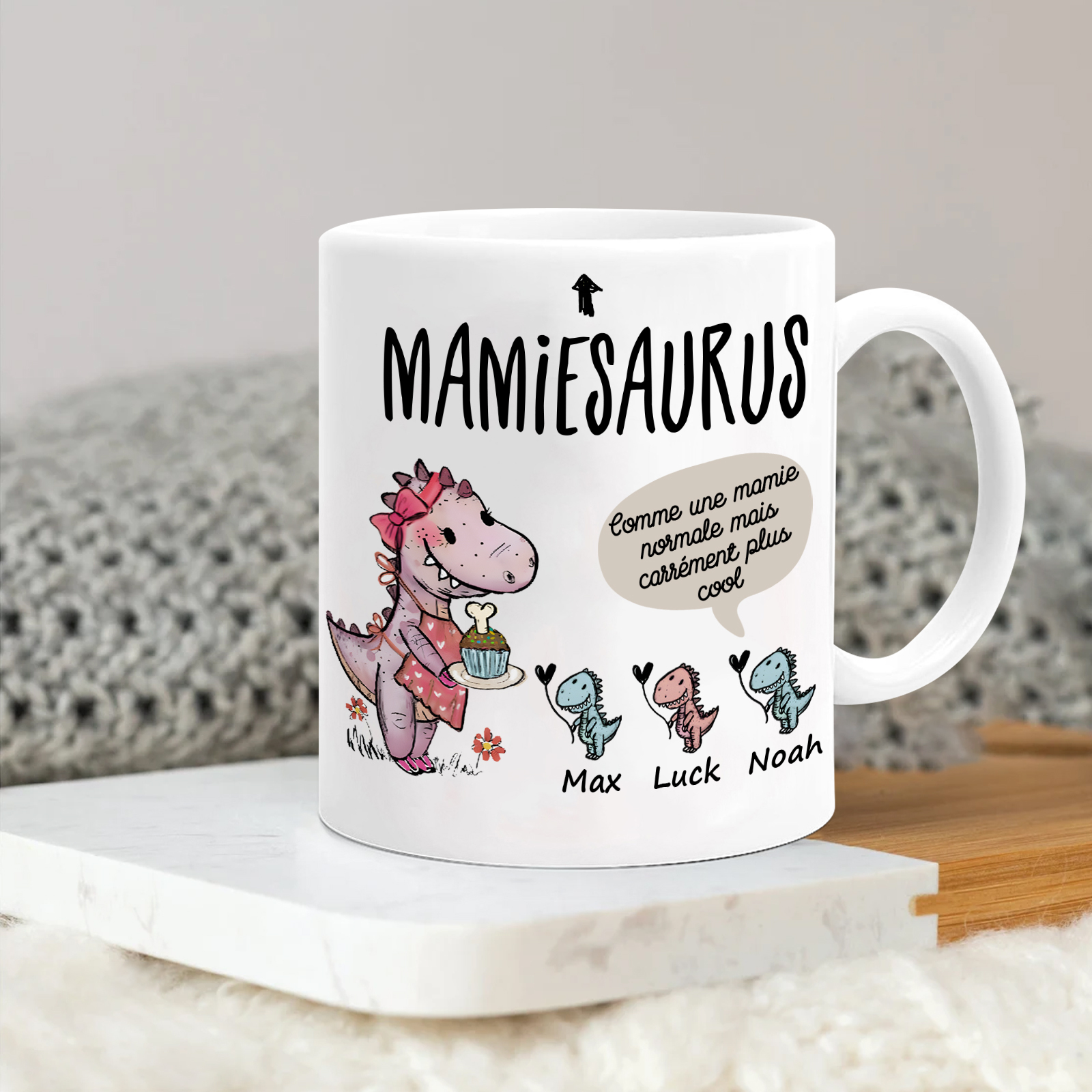 À Mamie Tasse Dinosaure 3 Prénoms Personnalisés rose ou bleur Cadeau pour mamie  | Jessemade