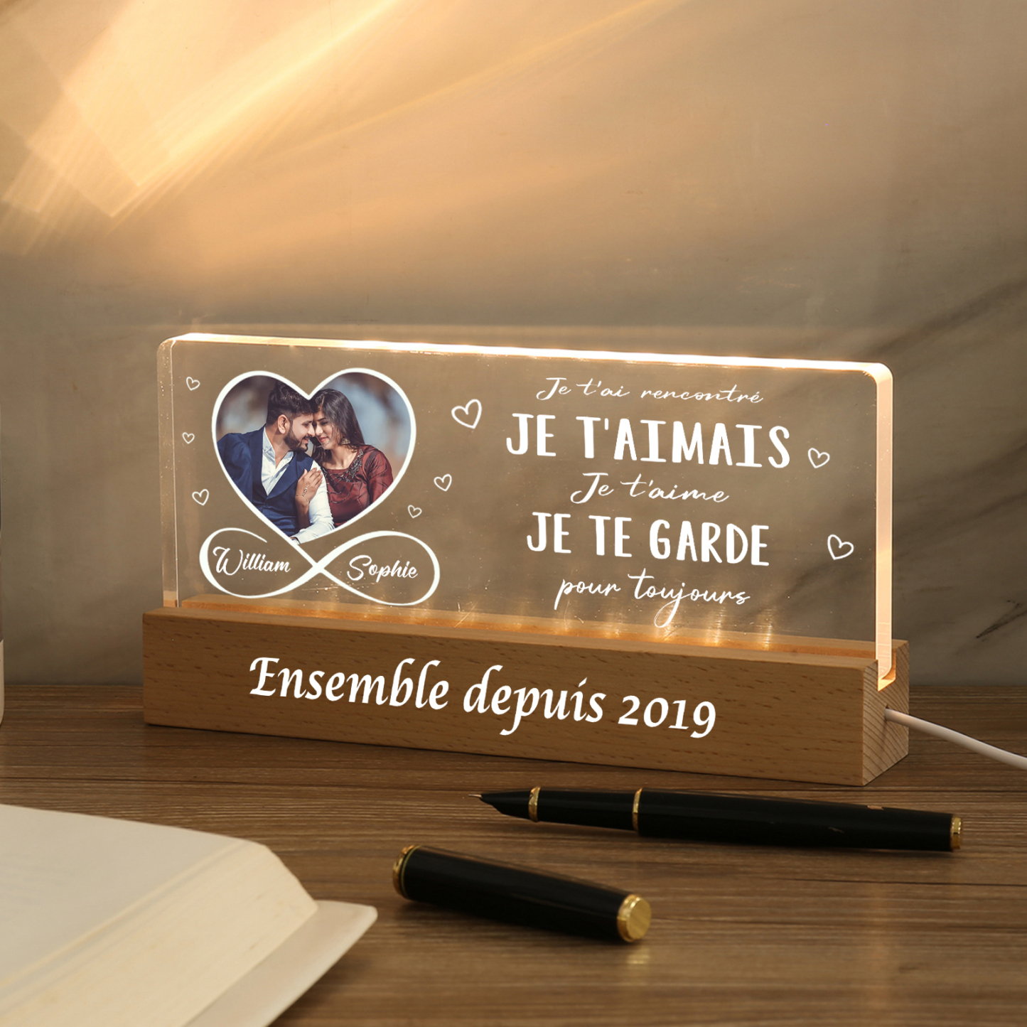 LED Lumières Photo Personnalisée avec Prénoms et Année Lampe de chevet avec socle en bois pour Couple Saint-Valentin | Jessemade