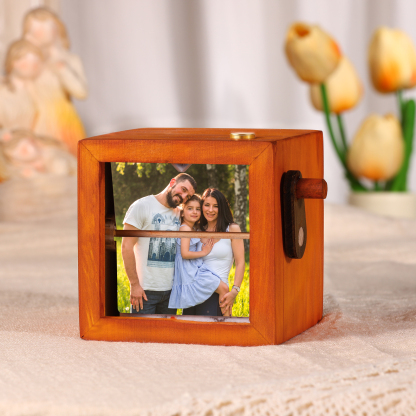 Album Photo Mécanique à Manivelle Avec LED Cadre Photo Personnalisé Avec 8 Photos Cadeau pour Vos Proches/ Amis | Jessemade