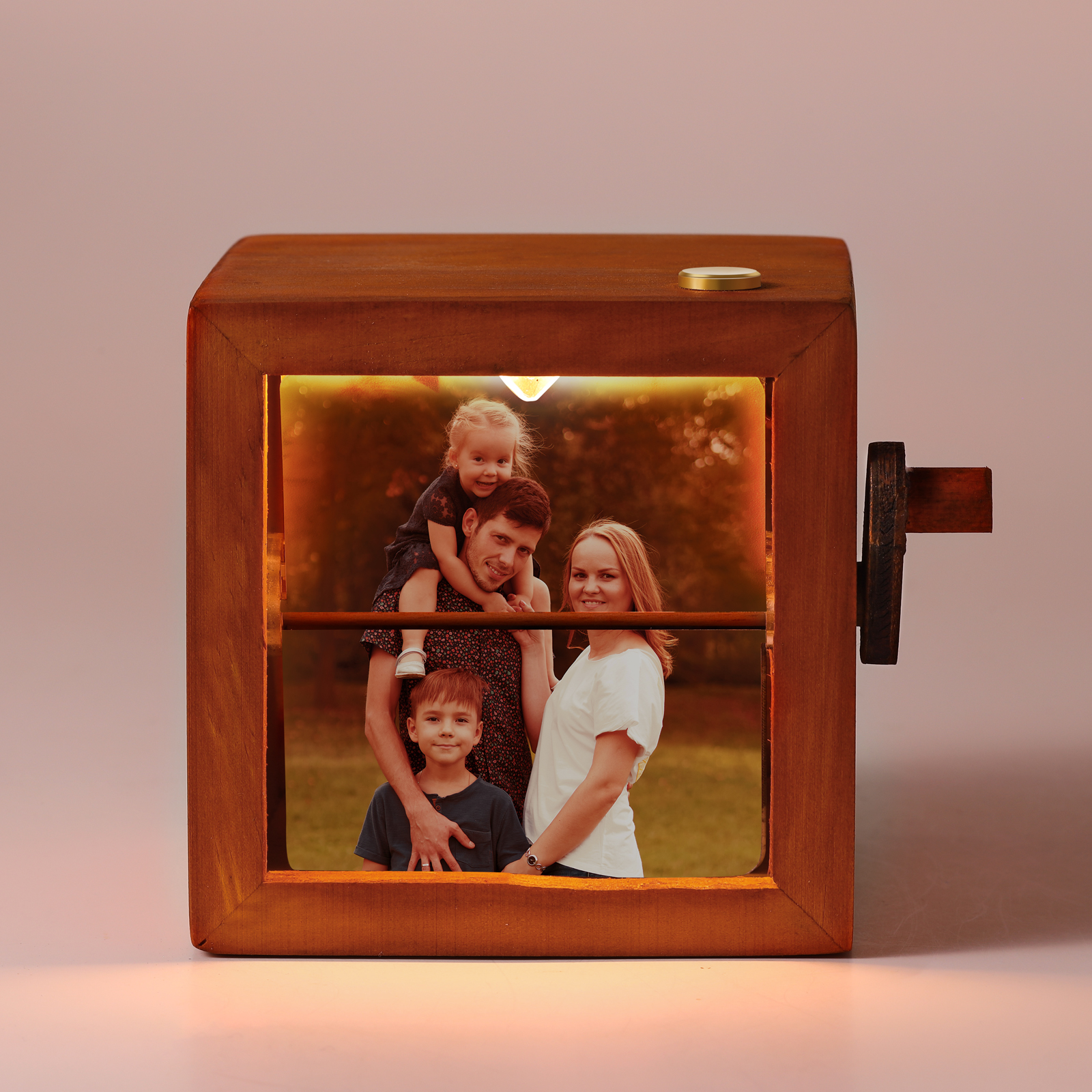 Album Photo Mécanique à Manivelle Avec LED Cadre Photo Personnalisé Avec 8 Photos Cadeau pour Vos Proches/ Amis | Jessemade