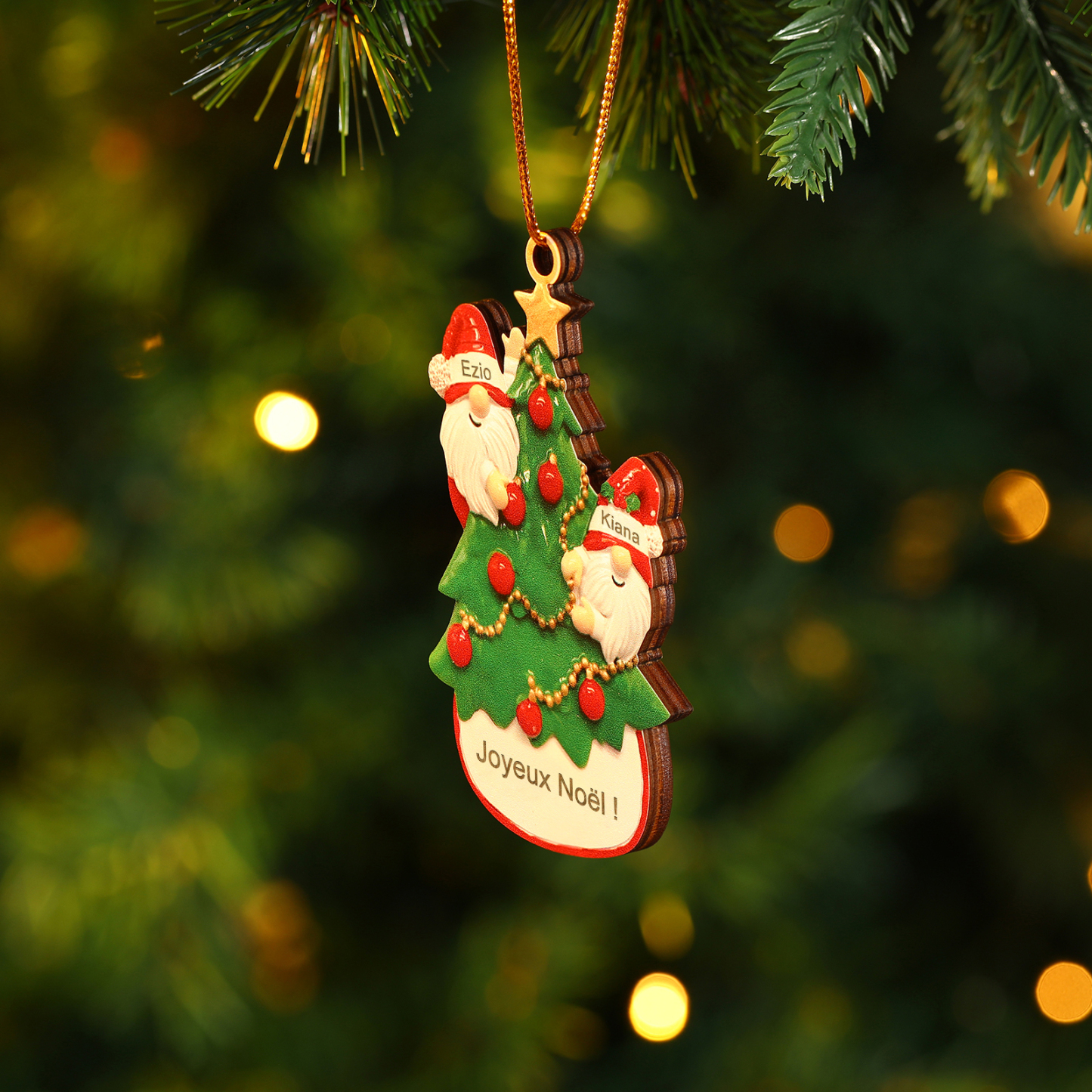 Décoration Sapin Noël en bois Gnomes et Sapin 2 Prénoms Personnalisés avec texte et date Ornement de Noël Cadeau pour famille | Jessemade