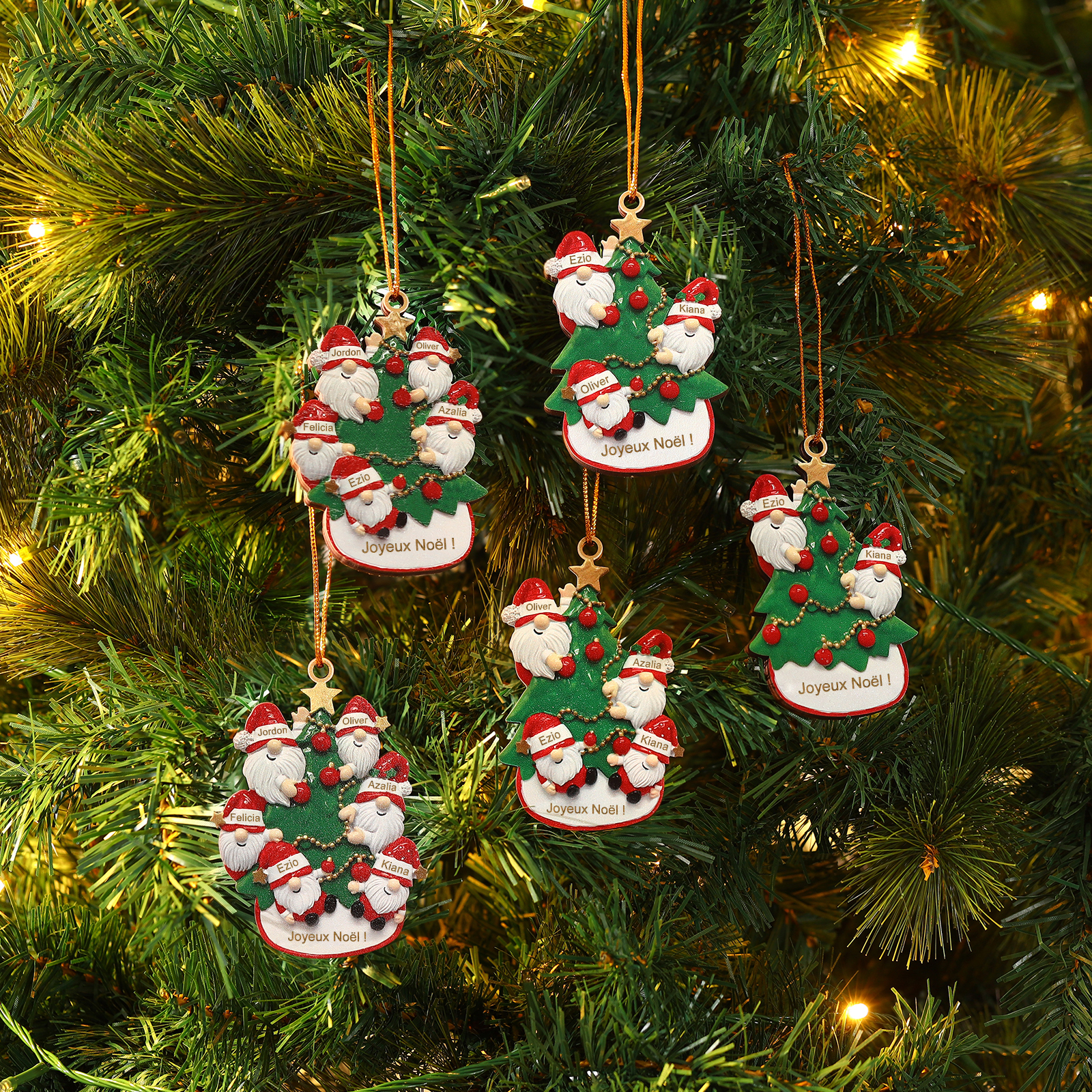 Décoration Sapin Noël en bois Gnomes et Sapin 4 Prénoms Personnalisés avec texte et date Ornement de Noël Cadeau pour famille | Jessemade