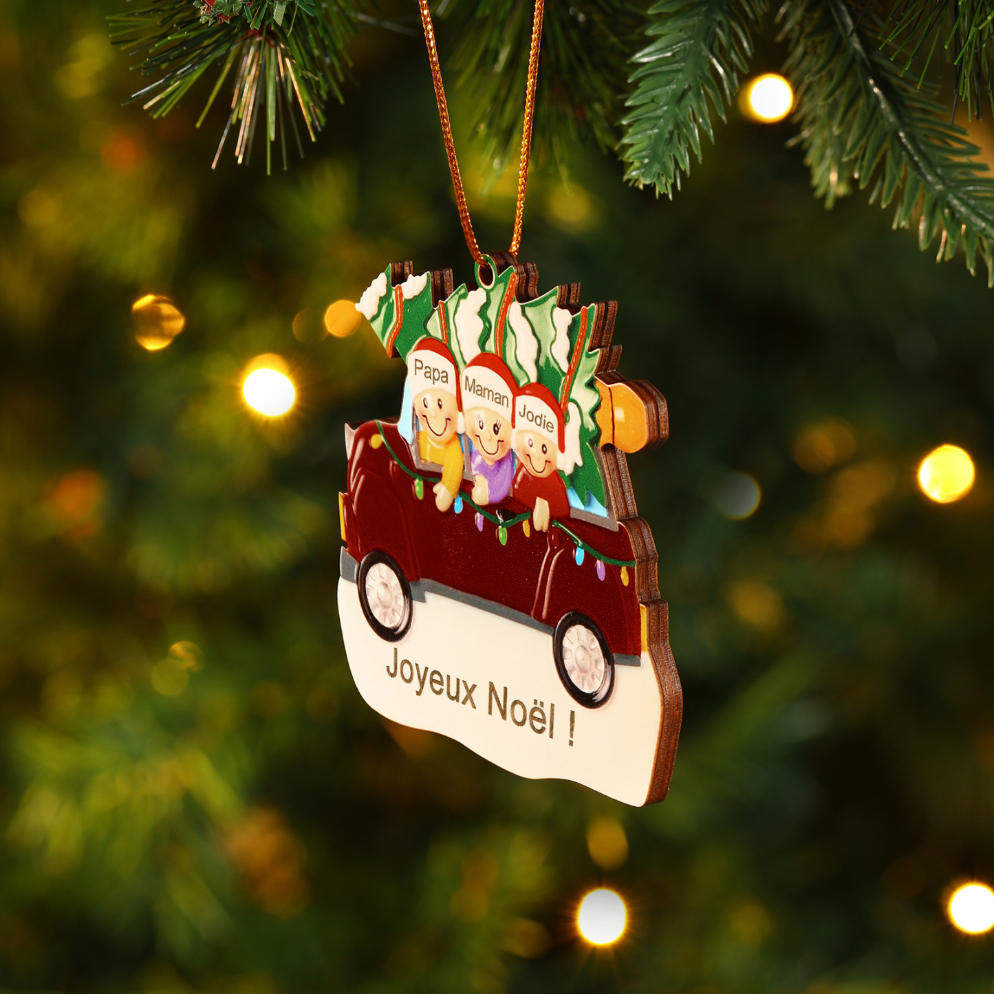 Décoration Sapin Noël en bois Voiture Rouge et sapin 3 Prénoms Personnalisés avec texte Ornement de Noël Cadeau pour famille | Jessemade