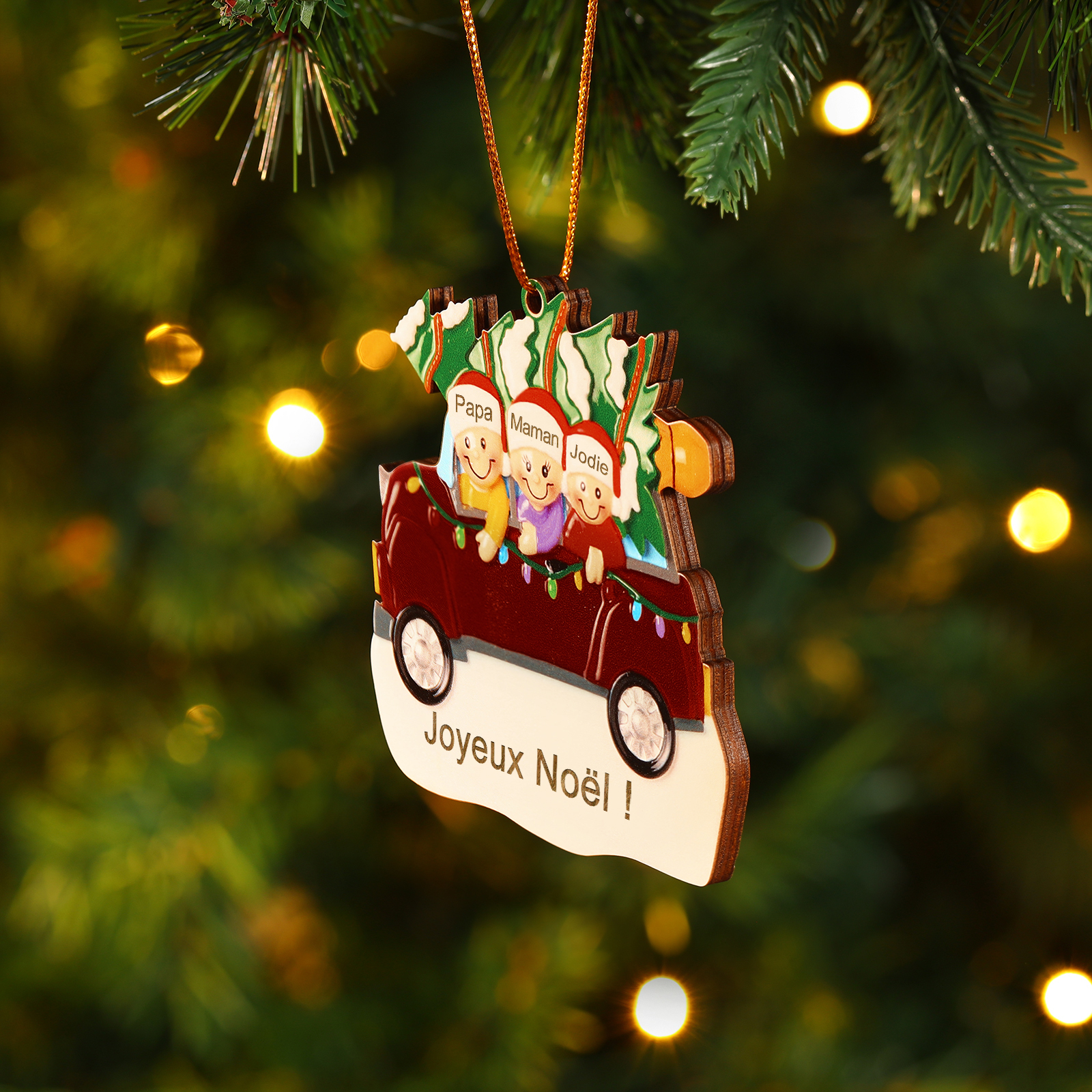 Décoration Sapin Noël en bois Voiture Rouge et sapin 3 Prénoms Personnalisés avec texte Ornement de Noël Cadeau pour famille | Jessemade