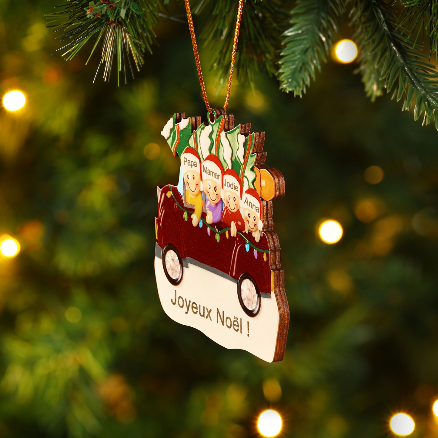 Décoration Sapin Noël en bois Voiture Rouge et sapin 4 Prénoms Personnalisés avec texte Ornement de Noël Cadeau pour famille | Jessemade