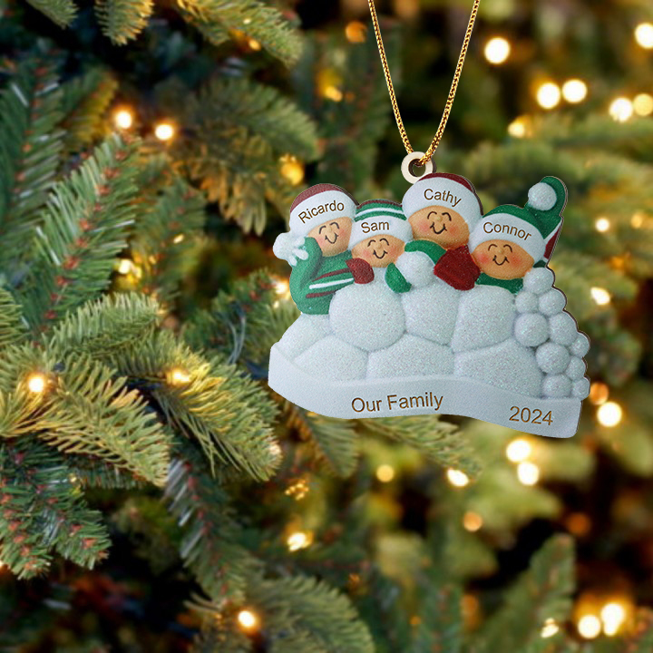 Décoration Sapin Noël en bois la famille joyeuse entourés de neige 4 P