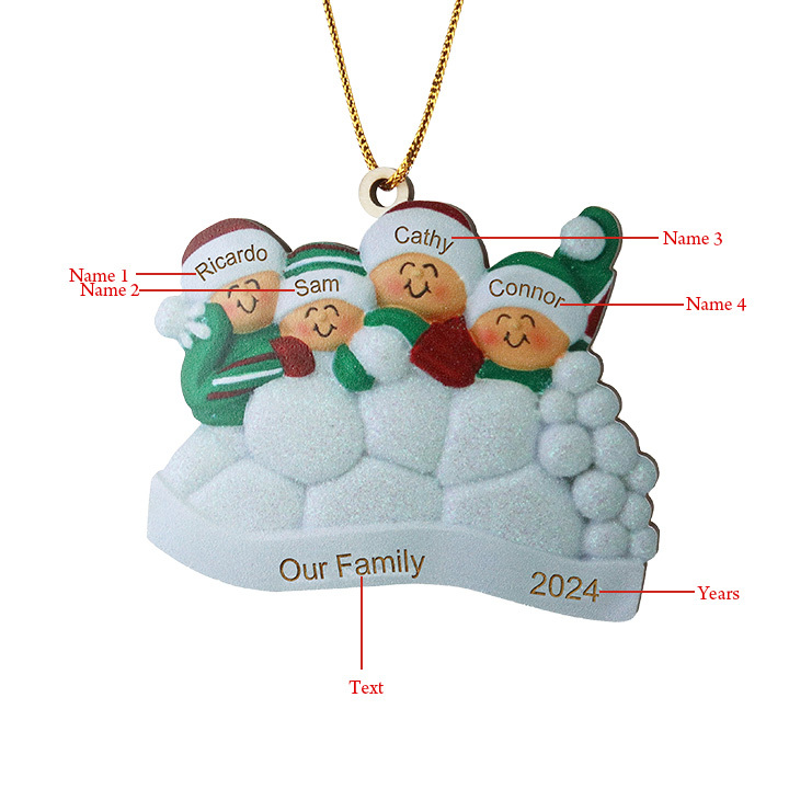 Décoration Sapin Noël en bois la famille joyeuse entourés de neige 4 Prénoms Personnalisés avec texte Ornement de Noël Cadeau pour famille | Jessemade