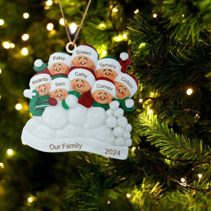 Décoration Sapin Noël en bois  la famille joyeuse entourés de neige 8 Prénoms Personnalisés avec texte Ornement de Noël Cadeau pour famille | Jessemade