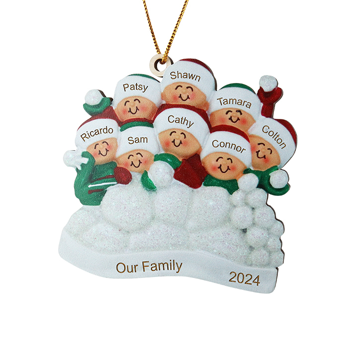 Décoration Sapin Noël en bois  la famille joyeuse entourés de neige 8 Prénoms Personnalisés avec texte Ornement de Noël Cadeau pour famille | Jessemade
