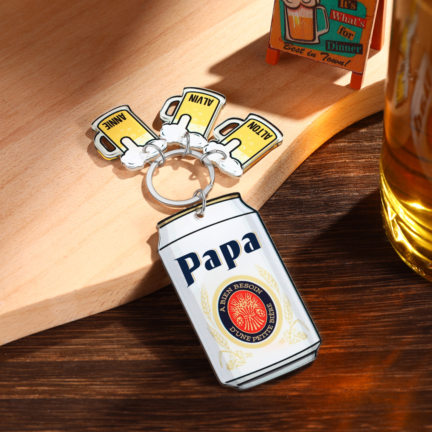 À mon Papa - Porte-clés En Forme De Bière Canette Personnalisée Avec 3 Prénoms et Texte Porte-Clés Personnaliables Pour Papa | Jessemade