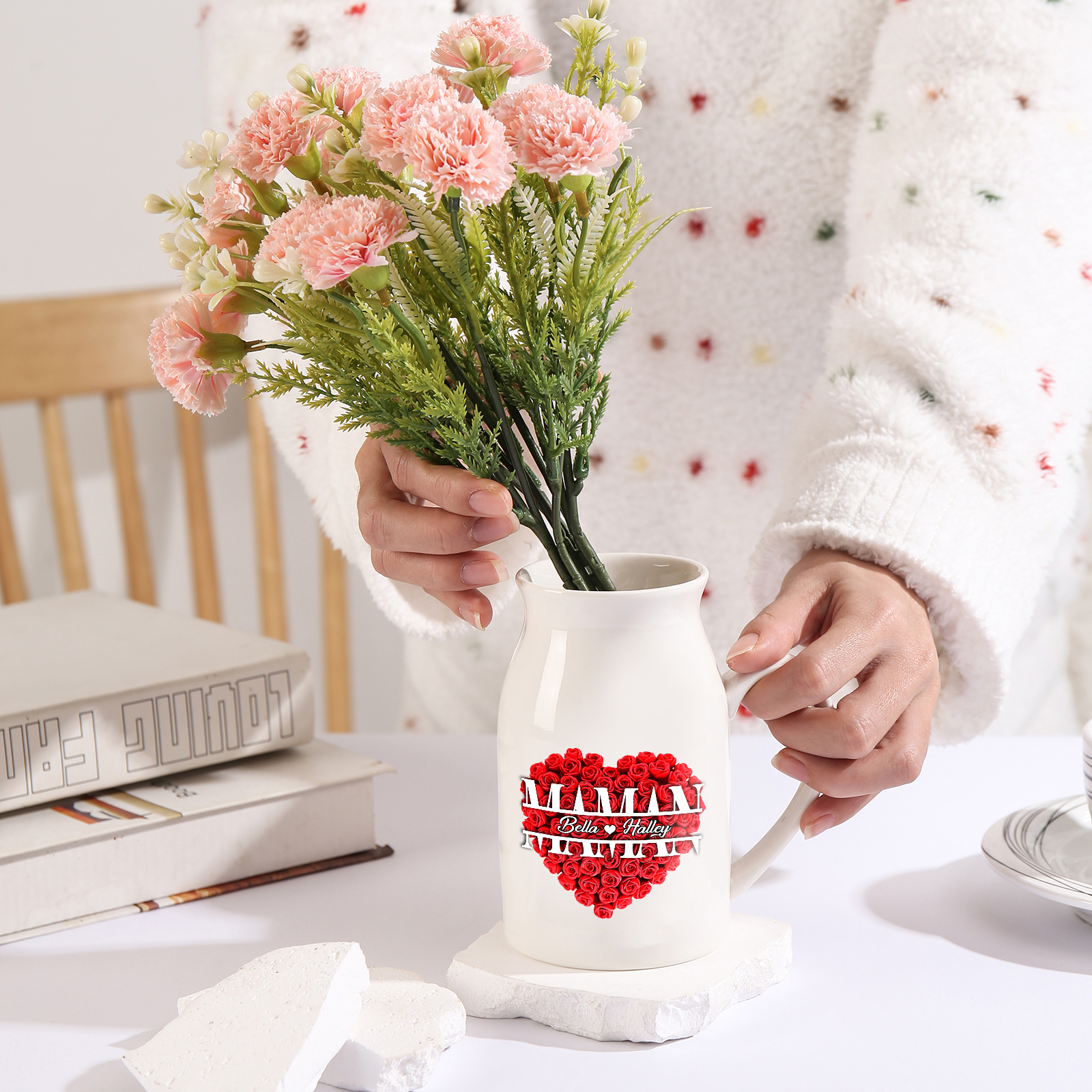 À Maman - Vase à Fleurs Personnalisé 2 Prénoms Vase Céramique Roses et Cœur Décoration de la Maison (sans plantes) | Jessemade