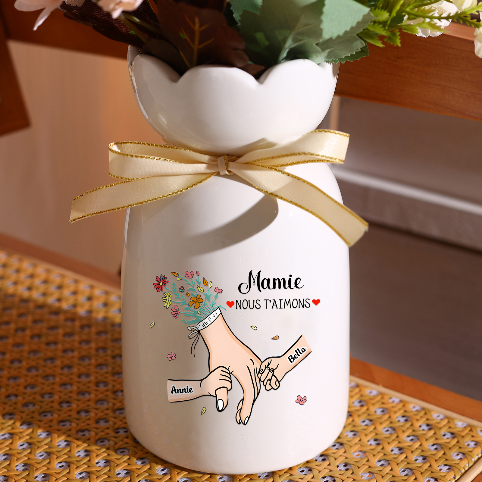 Vase Personnalisé avec 2-6 Prénoms et 2 Tetxes  la Main dans la Main Vase en Céramique (sans fleurs) | Jessemade