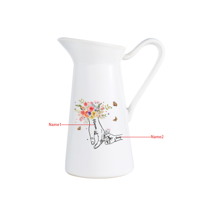 À Maman/Mamie - Vase Personnalisé 2-6 Prénoms Vase la Main dans la Main Forme Pichet en Céramique (sans fleurs) | Jessemade