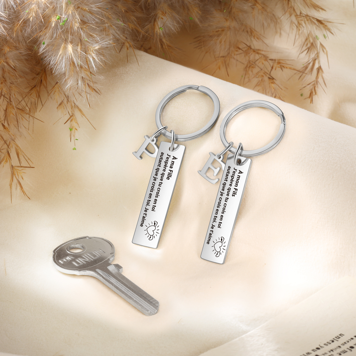 À ma Fille /À mon Fils - Porte clé Personnalisé avec 1 Lettre en Acier Inoxydable | Jessemade