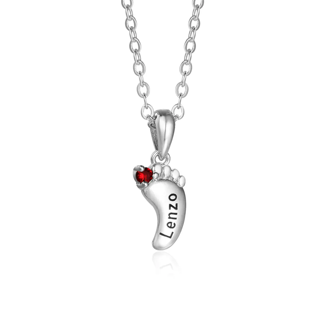 Collier Personnalisé Pied Bébé avec 1 à 6 Prénoms – Cadeau symbolique pour Maman ou Grand-mère