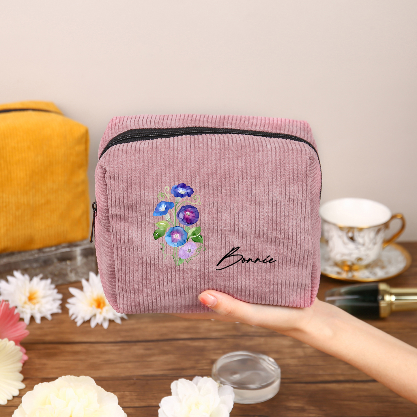 Trousse De Maquillage Personnalisée Prénom avec Fleur de Naissance Sac De Maquillage À Capacité Élevée Pour Femmes