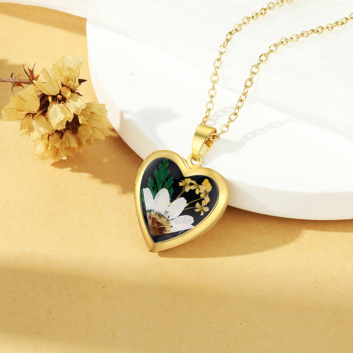 Collier Coeur Personnalisé avec Fleur de Naissance et 2 Photos Collier Personnalisé pour Femme | Jessemade