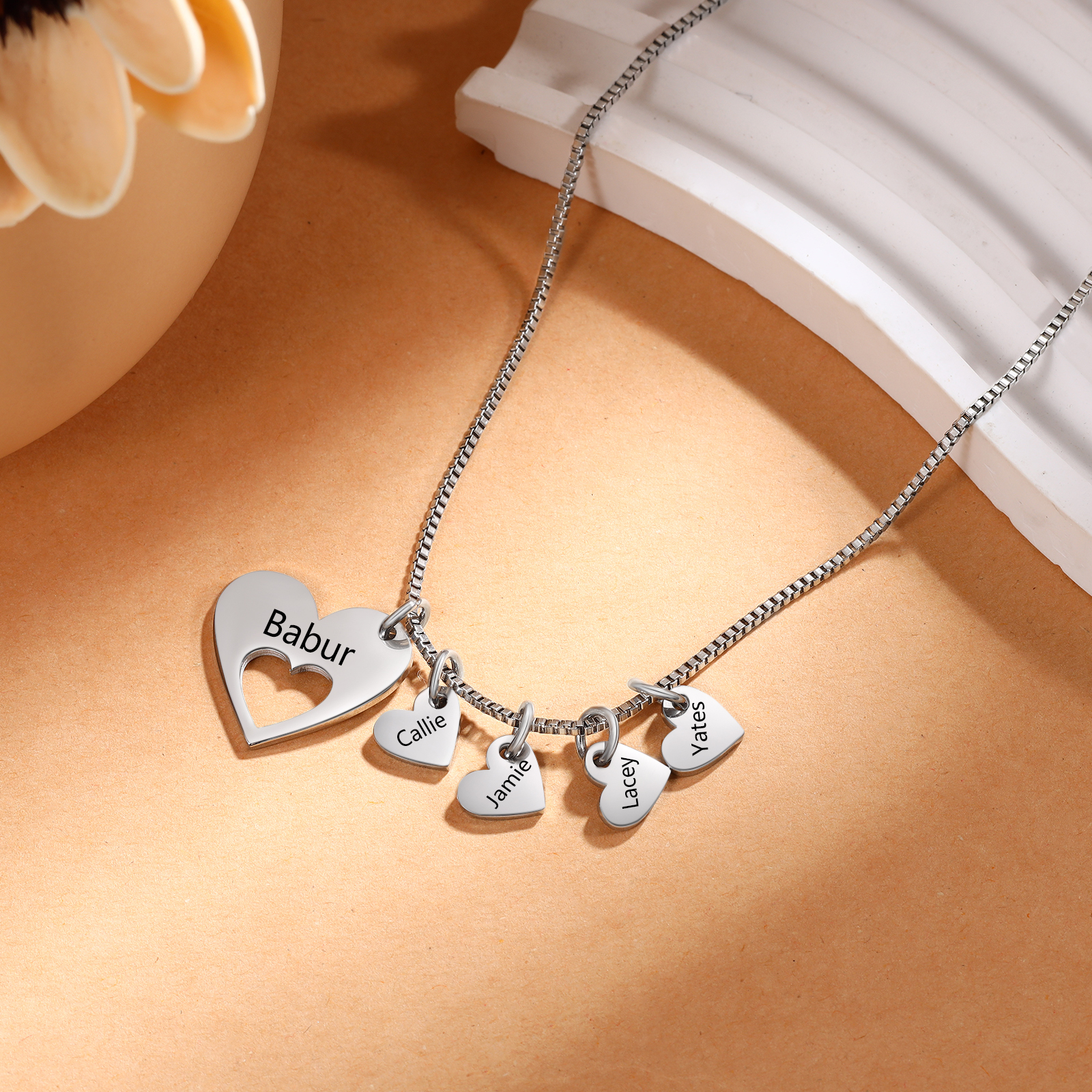 Collier en acier inoxydable Personnalisé avec 5 Prénoms avec pendentif double cœur Collier Personnalisable pour Femme  | Jessemade