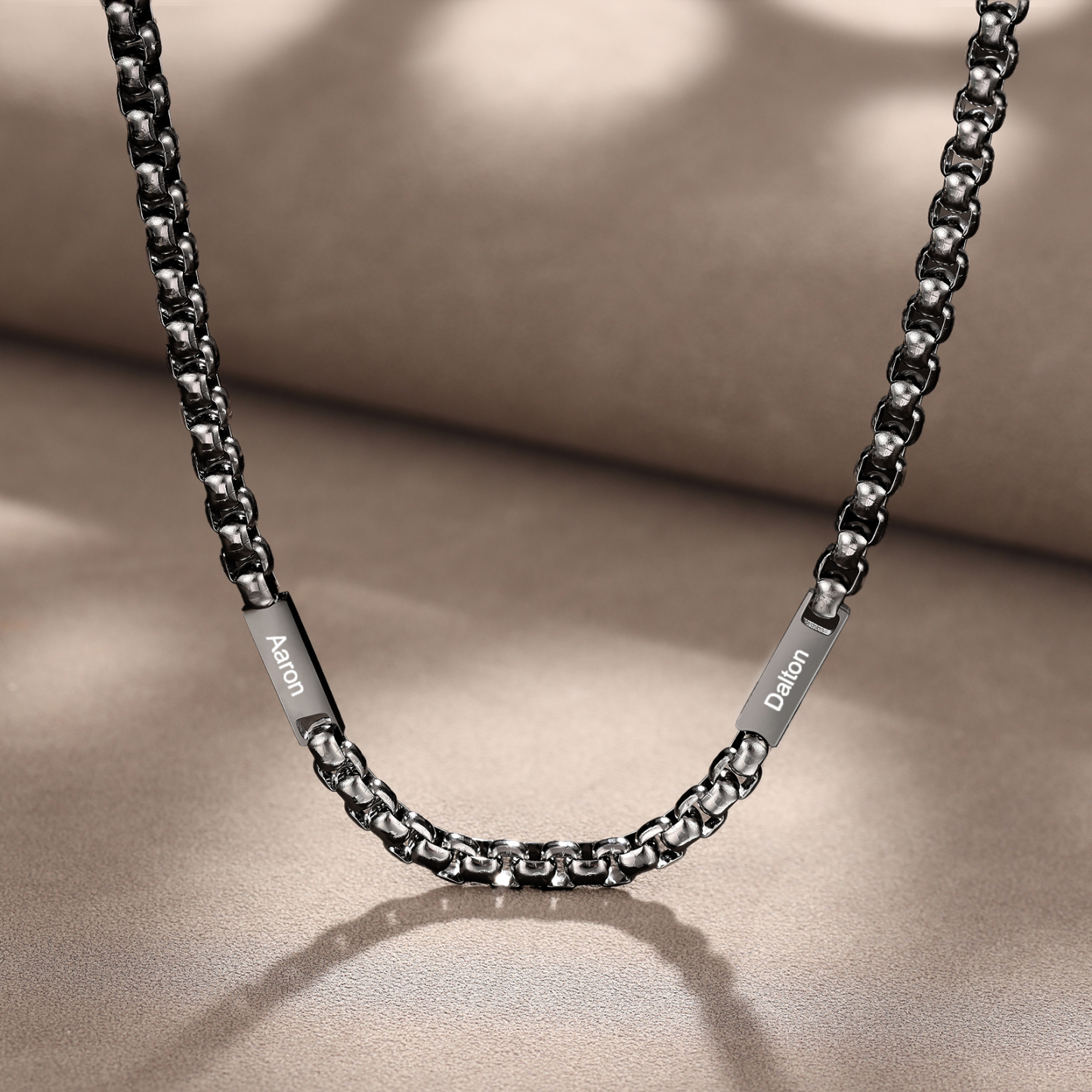 Collier Personnalisé Acier Inoxydable – 1 à 5 Prénoms Gravés, 3 Couleurs au Choix, Collier Personnalisé Homme | Jessemade