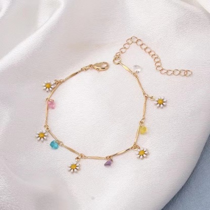 Bracelet doré avec marguerites et cristaux colorés - Cadeau femme bohème | Jessemade