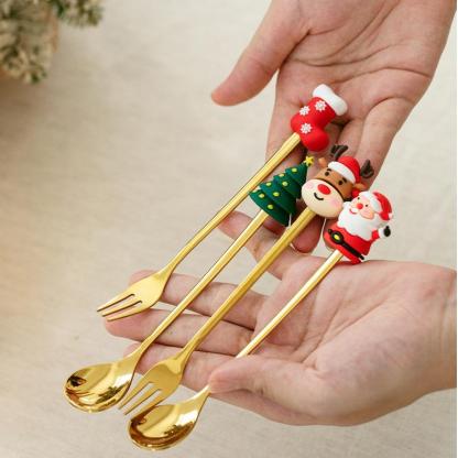 Set de Couverts de Noël Styles Variés avec Décorations Festives | Jessemade