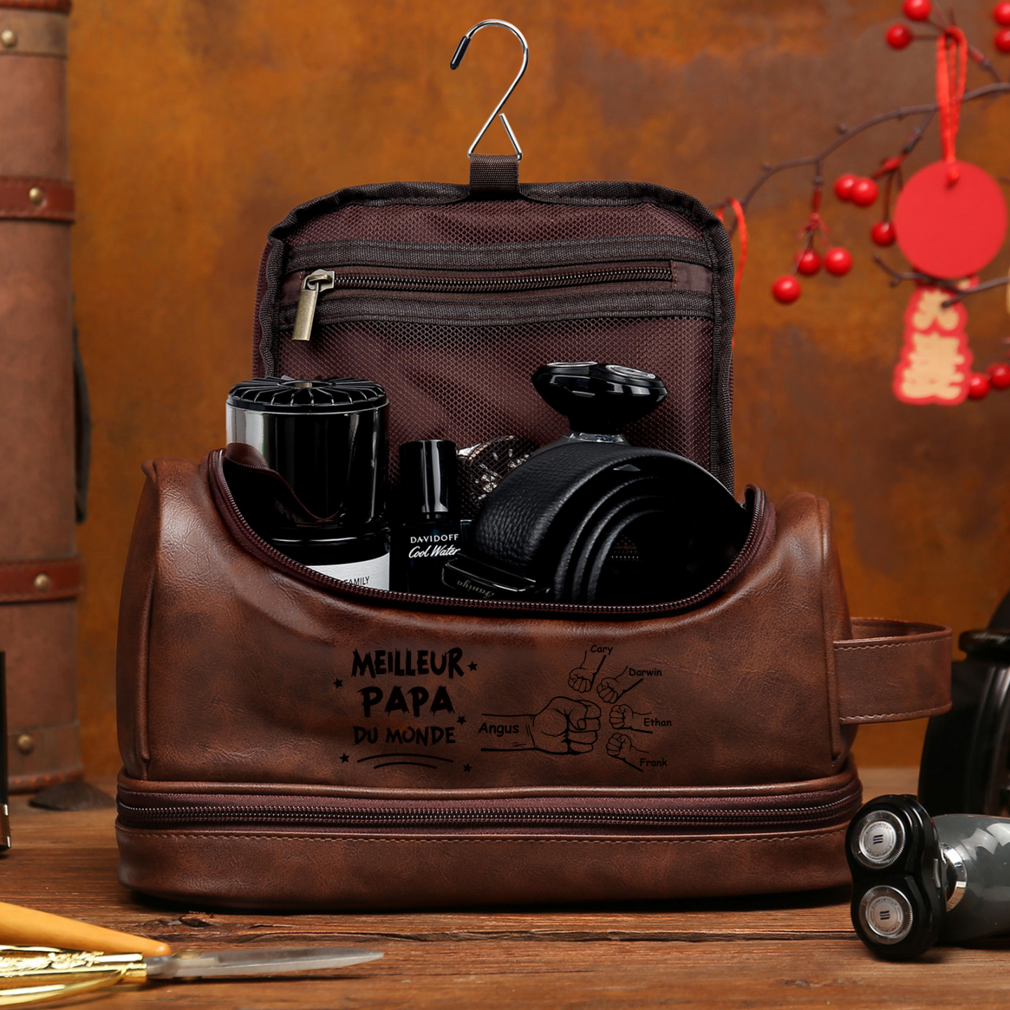 Trousse de toilette Personnalisée avec 5 Prénoms en motif Poing – Cadeau pour Papa | Jessemade