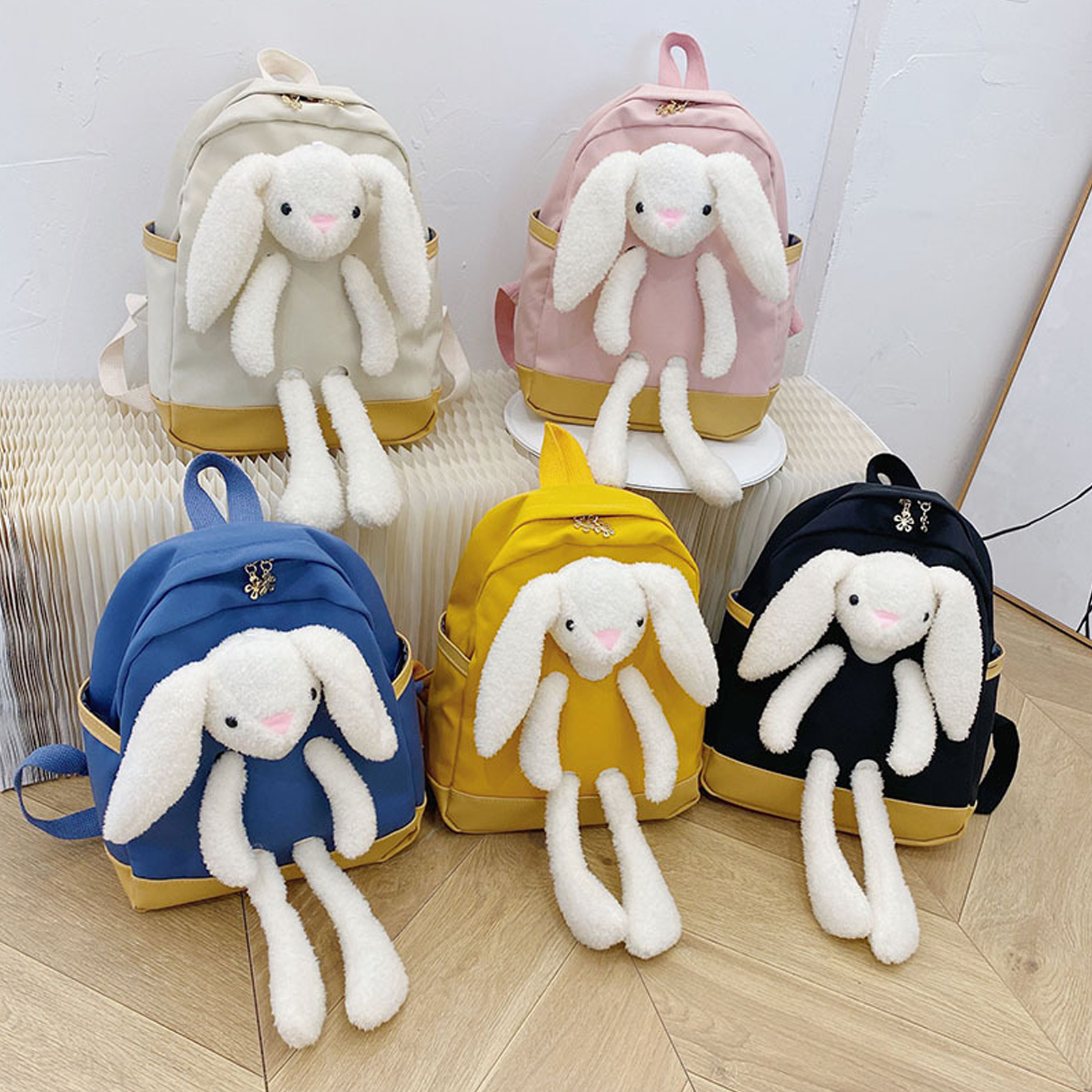 Sac à dos Enfant avec Peluche Lapin, Personnalisable avec 1 Prénom et Choix de Couleur du Nom | Jessemade