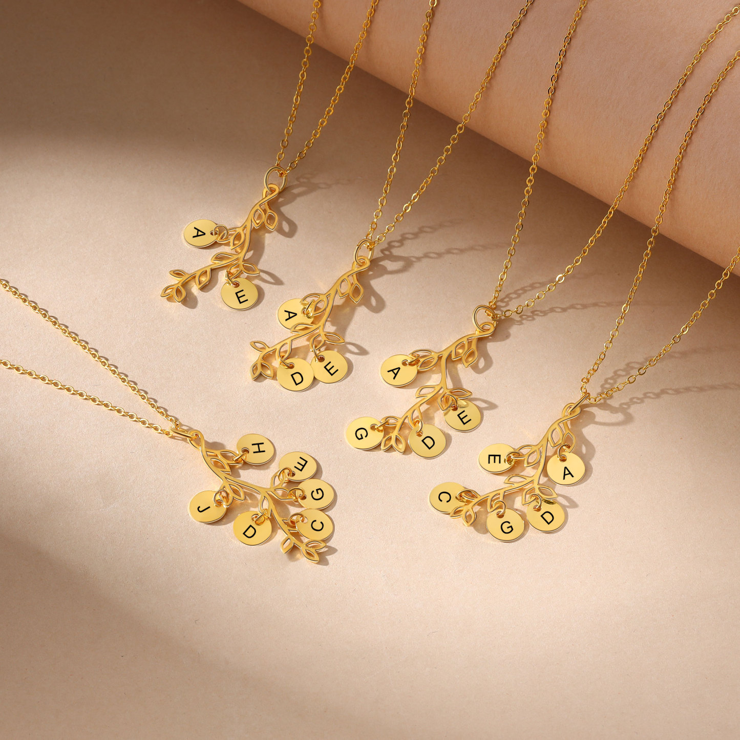 Collier Branches et Feuille 3 Letrres Personnalisés Collier Femmes