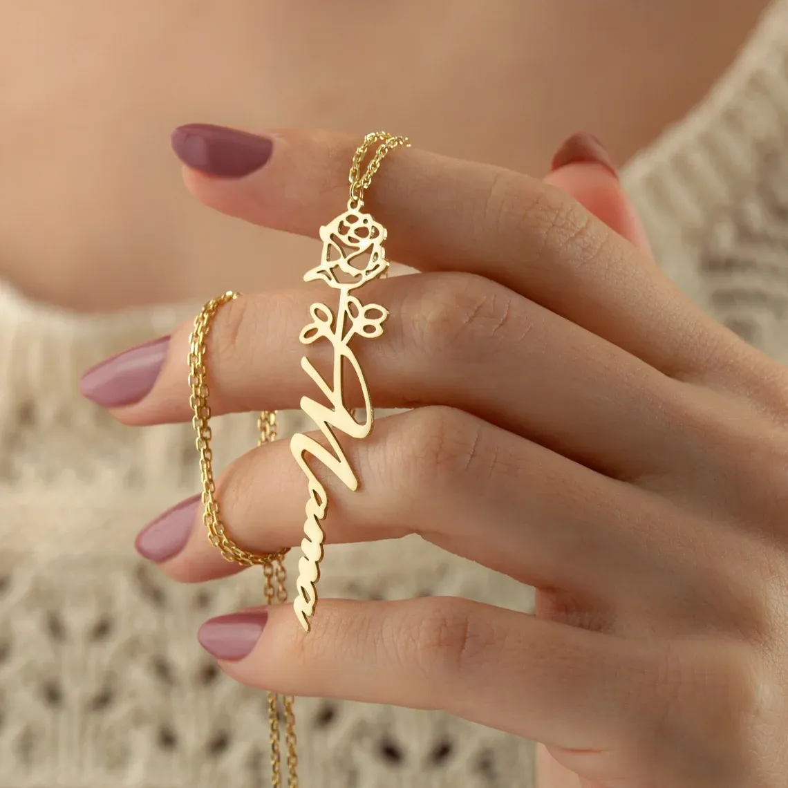 Collier prénom personnalisé 12 fleurs de naissance