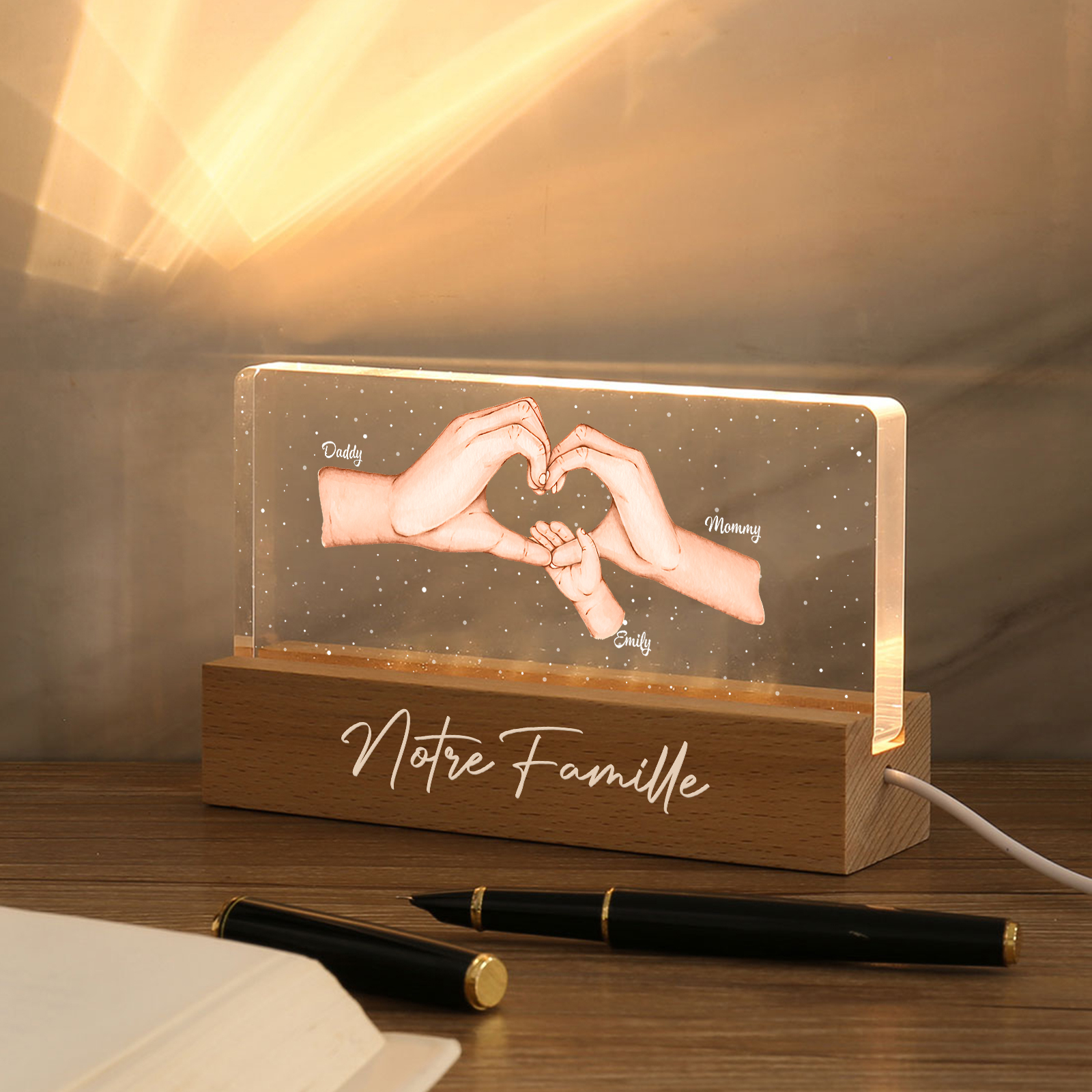 À ma Famille- Lampe de chevet LED la Main dans la Main 3 Prénoms Personnalisés avec Texte